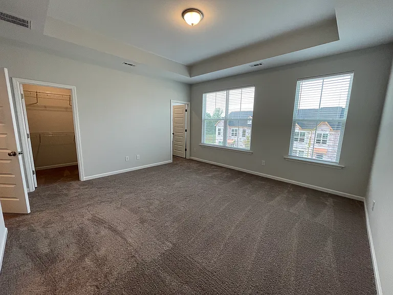 1408 Irving Hill Dr — Photo 23