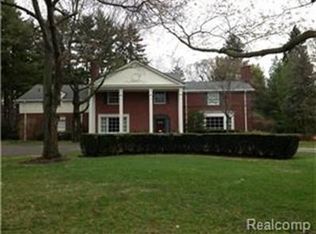 1428 N Cranbrook Rd, Bloomfield Hills, MI 48301