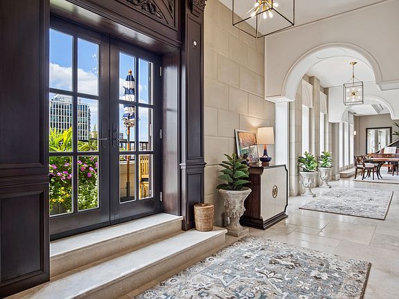 2nd image of 1209 N Astor St #Penthouse