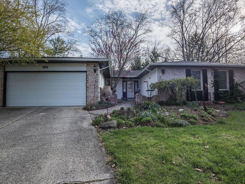 1st image of 368 Depauw Ct