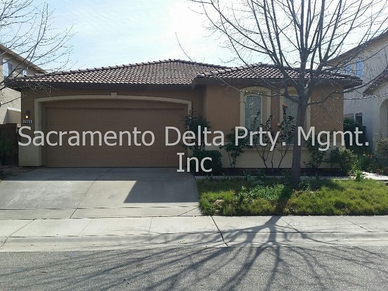 1st image of 2926 Holdrege Way
