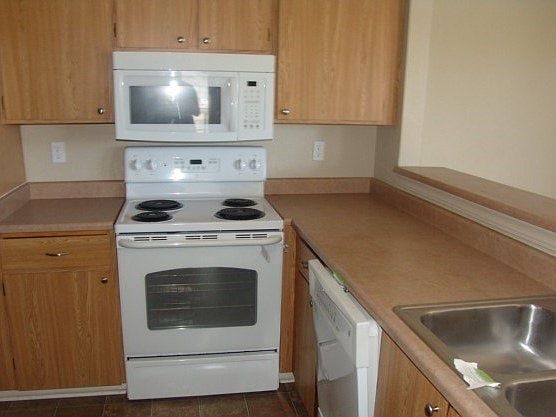 2nd image of 1735 W Sunn Fjord Ln APT I208