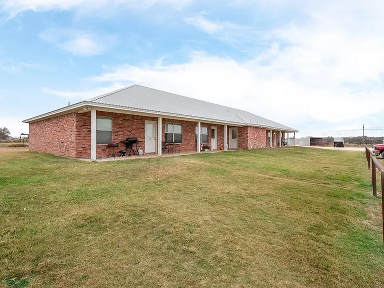 418 County Road 428 — Photo 27