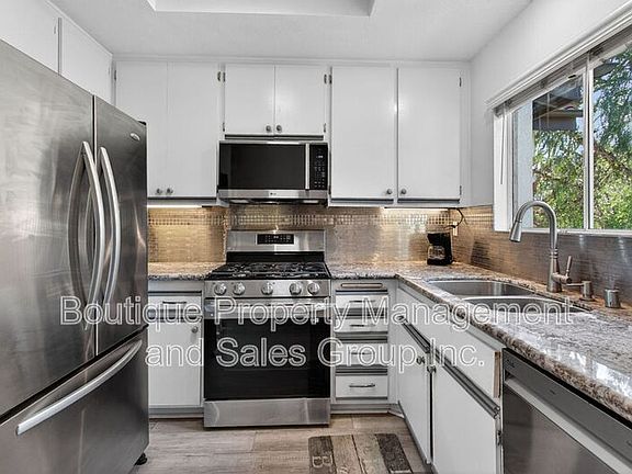2nd image of 30902 Clubhouse Dr Unit 2G