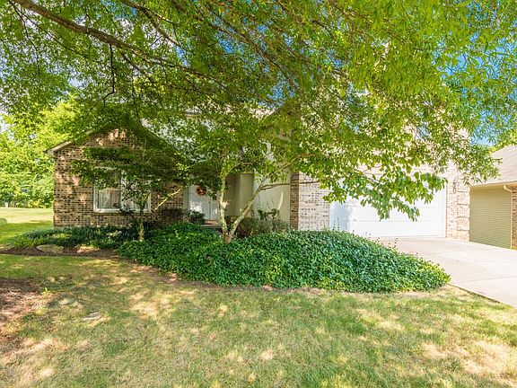 5th image of 8533 Savannah Ct