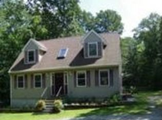 153 Cherry Hill Rd, Pomfret Center, CT 06259