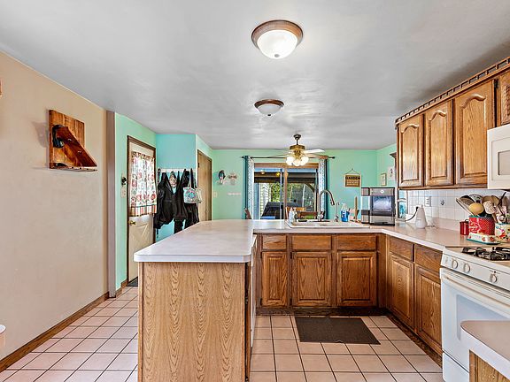 5th image of 624 W Terrace St