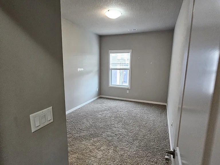 1614 Ingersoll Ave — Photo 20