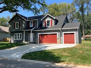 10914 W 70th Ter, Shawnee, KS 66203