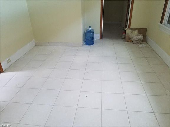 5th image of 3436 E 76th St