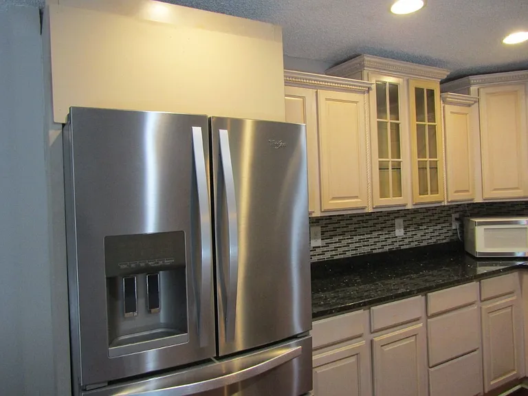 10301 N Kings Hwy #10-2 — Photo 5