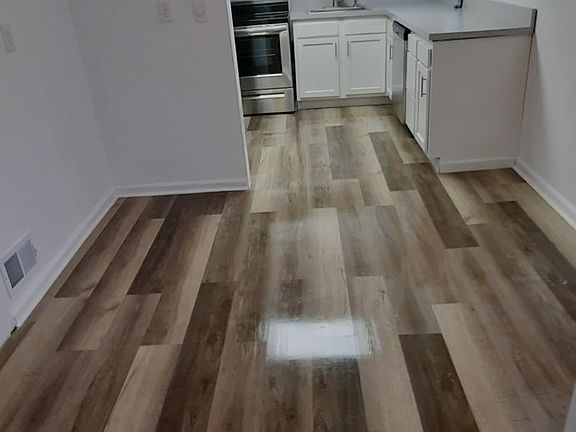 2nd image of 4613 Washington Ave SE #2