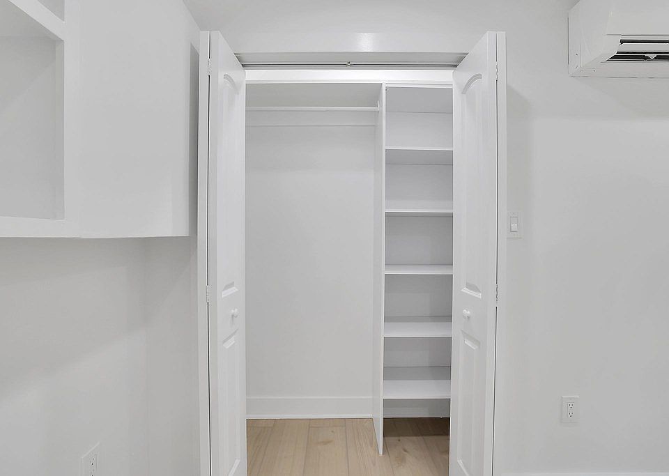 1st image of 644B S Illinois St