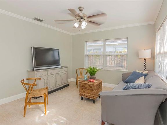 4th image of 7319 33rd Ave N
