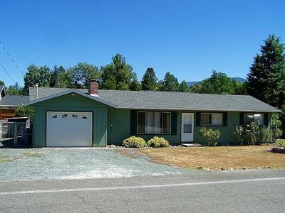 2329 Cullison Ln, Grants Pass, OR, 97527