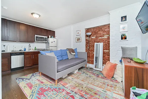 Rented by Living New York | media 7