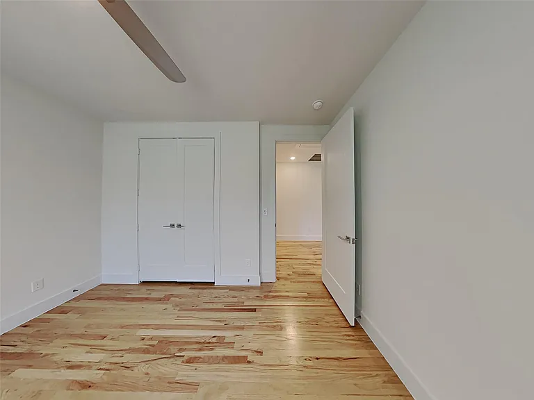 2343 Vagas St — Photo 4