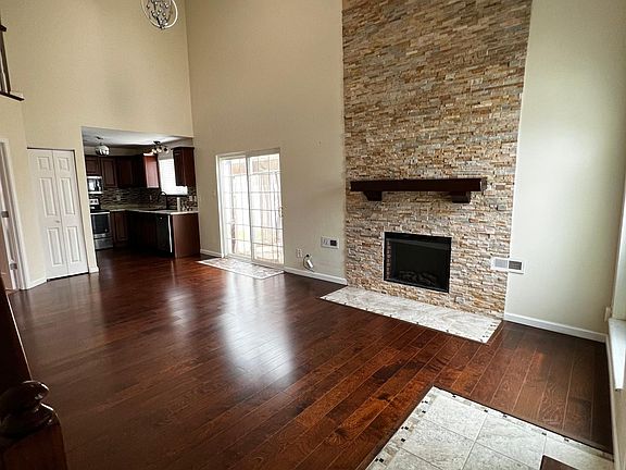 4th image of 1228 Garden Village Dr