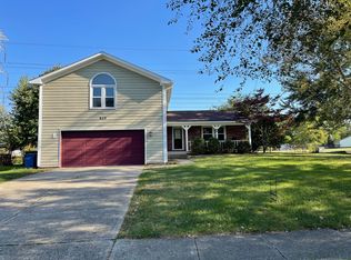 629 Echo Bend Blvd, Greenwood, IN 46142