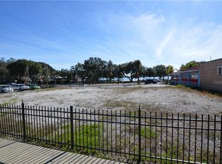 230 E Main St, Tavares, FL 32778