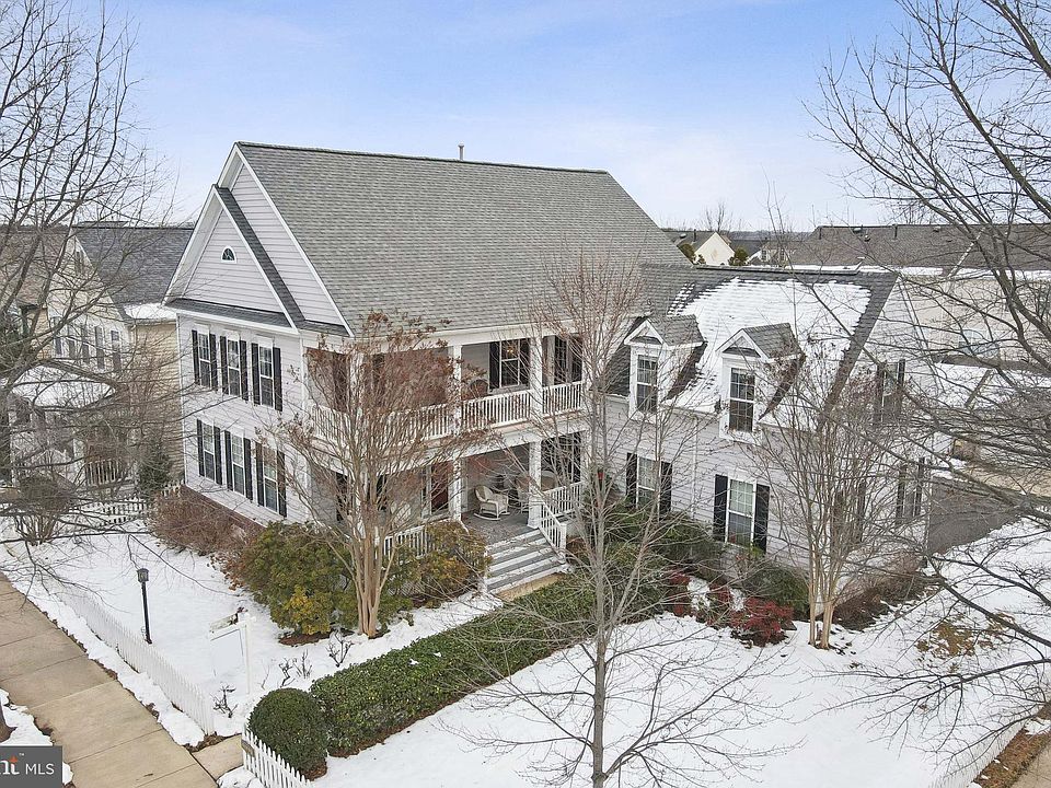 1st image of 20368 Charter Oak Dr