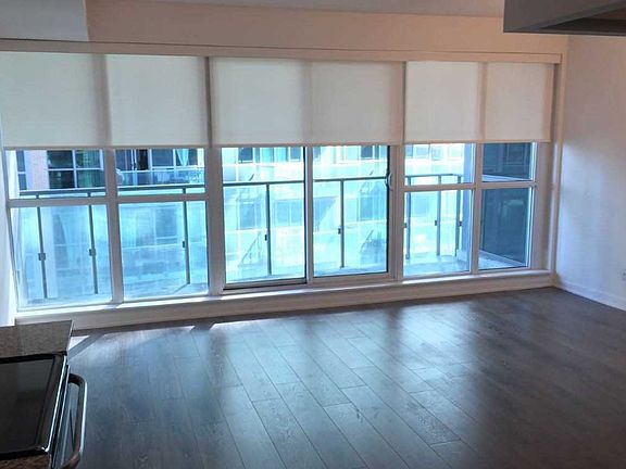 4th image of 150 E Liberty St #905