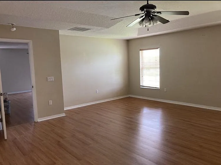 2627 Lyndscape St — Photo 12