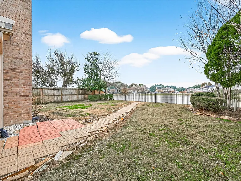 23035 Canal Rd — Photo 48