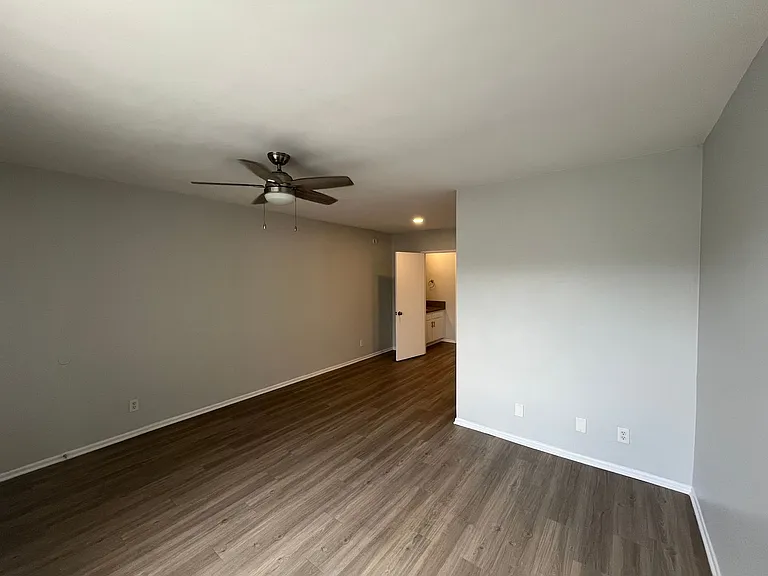 11937 Avon Way — Photo 12