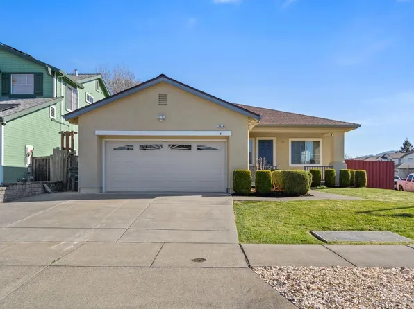 2614 Arrowhead Drive, Santa Rosa, CA 95407