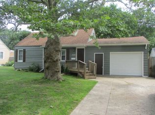 1826 32nd St SW, Wyoming, MI 49519