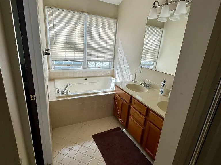 3942 Kathryn Jean Ct — Photo 18