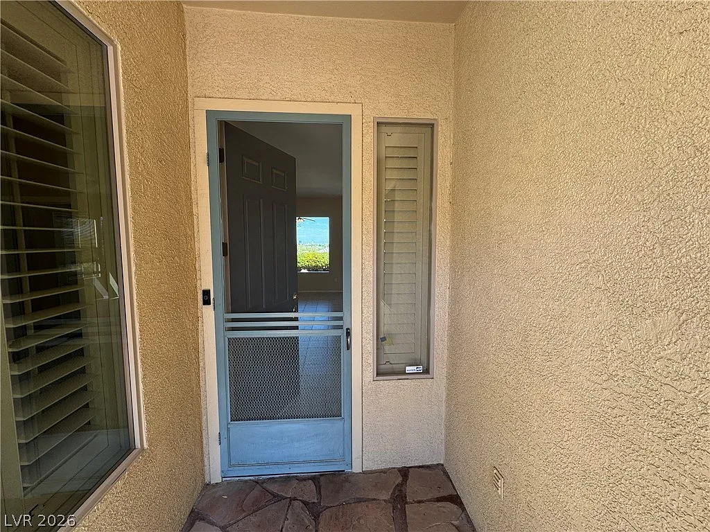 2 bed, 2.0 bath, 1865 sqft, $2,300 — Photo 3
