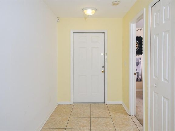 4th image of 10153 Quimper Ave
