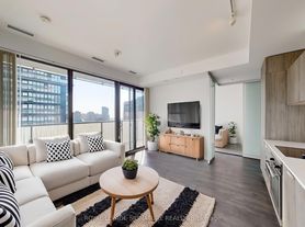 50 Charles St E