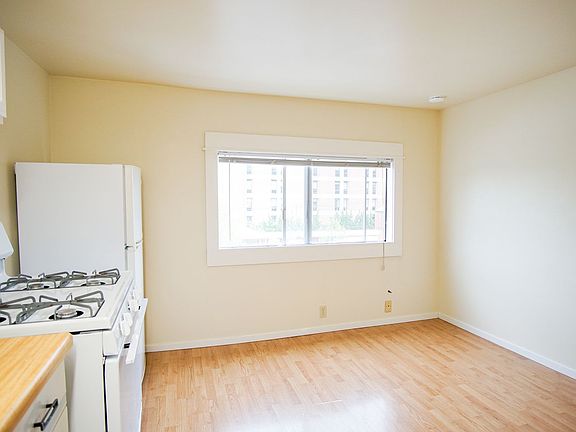 3rd image of 2323 NW Marshall St APT 14