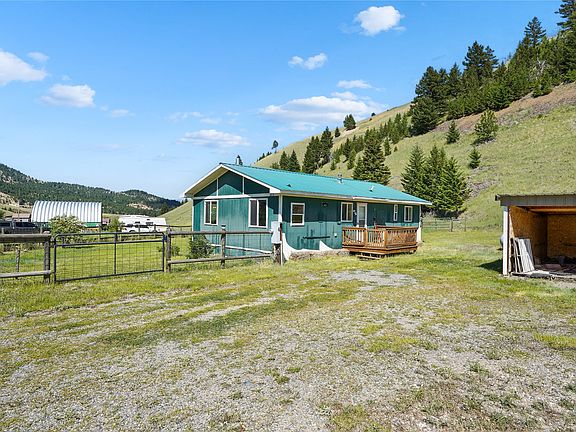 4th image of 311 Wickes Rd