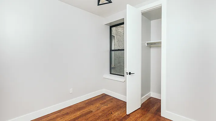 Rented by Nooklyn NYC LLC | media 25