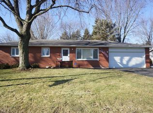 331 N View St, Hinckley, IL 60520