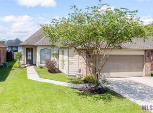 2924 Nicholson Lake Dr, Baton Rouge, LA 70810