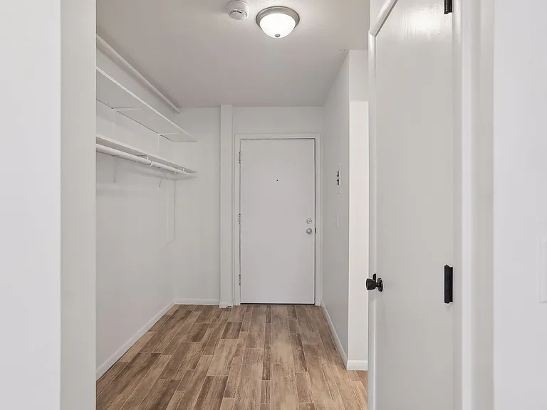 224 Cedar Lake Road North — Photo 4