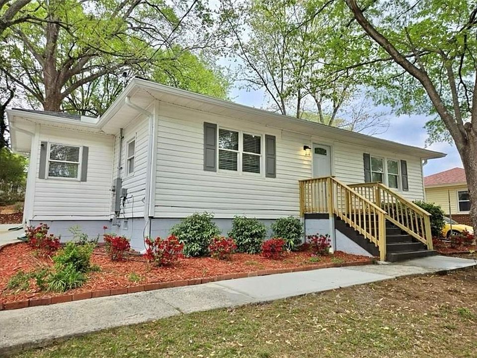 1st image of 2495 Glendale Cir SE