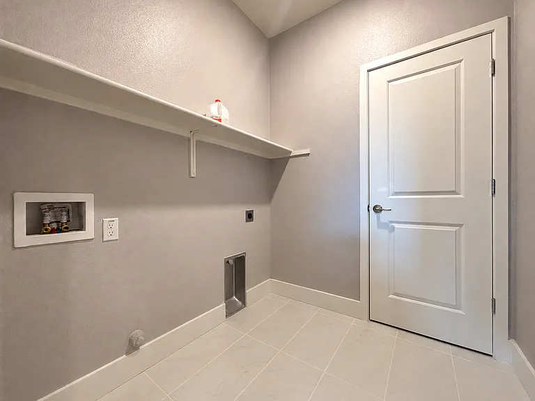 2051 Rosemary Dr — Photo 27