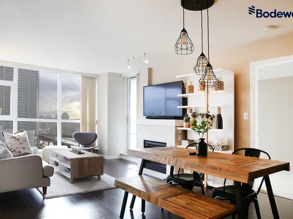 4400 Buchanan St #1603, Burnaby, BC V5C 0E3