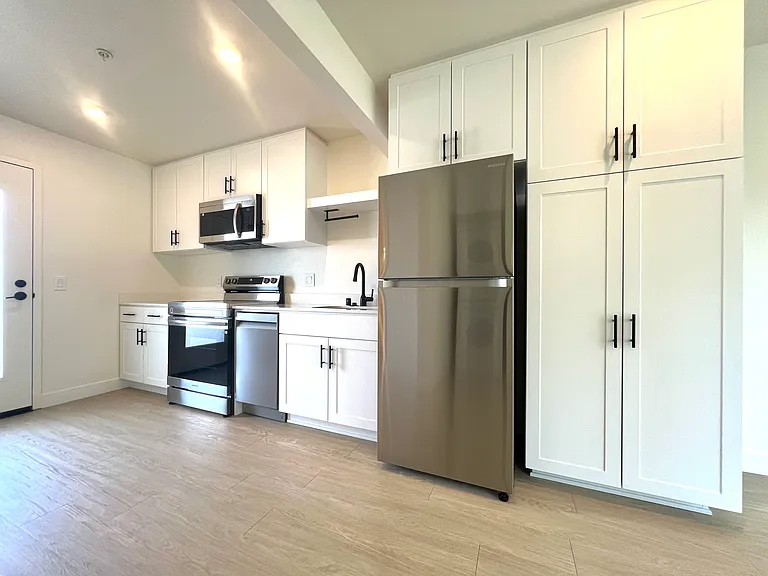 4661 Florida St #202 — Photo 6