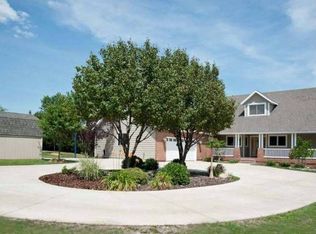 4841 SW Fairlawn Rd, Topeka, KS 66610