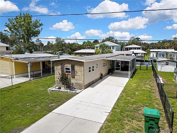 2nd image of 2630 N Comanche Point