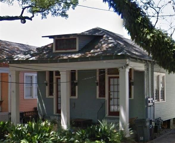1st image of 2420 Palmer Ave