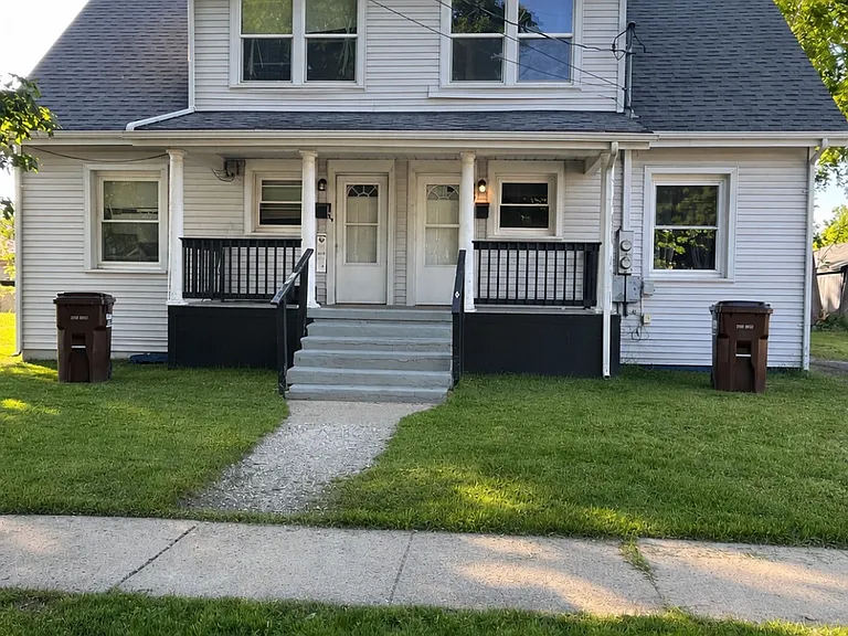 230 Brook St — Photo 1