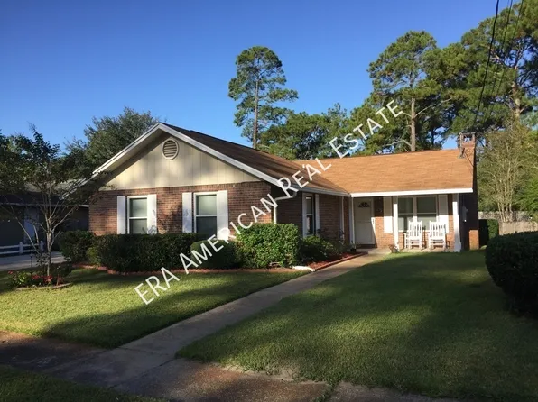 912 Spruce Ct, Fort Walton Beach, FL 32547